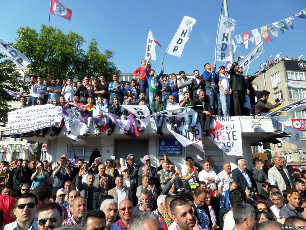 Peoples_Democratic_Party_electoral_rally_2015_HDP.jpg